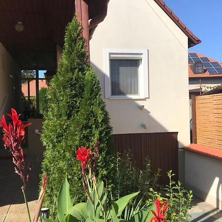 Apartman Tinasol Mosonmagyarovar Luaran gambar