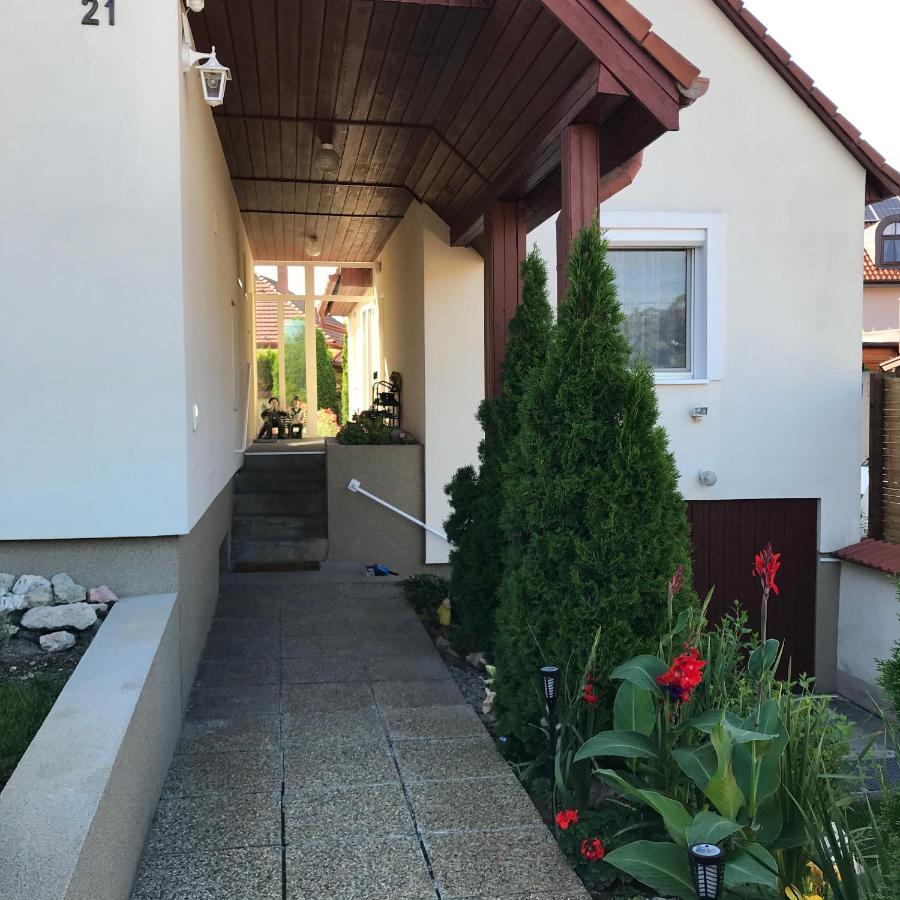 Apartman Tinasol Mosonmagyarovar Luaran gambar