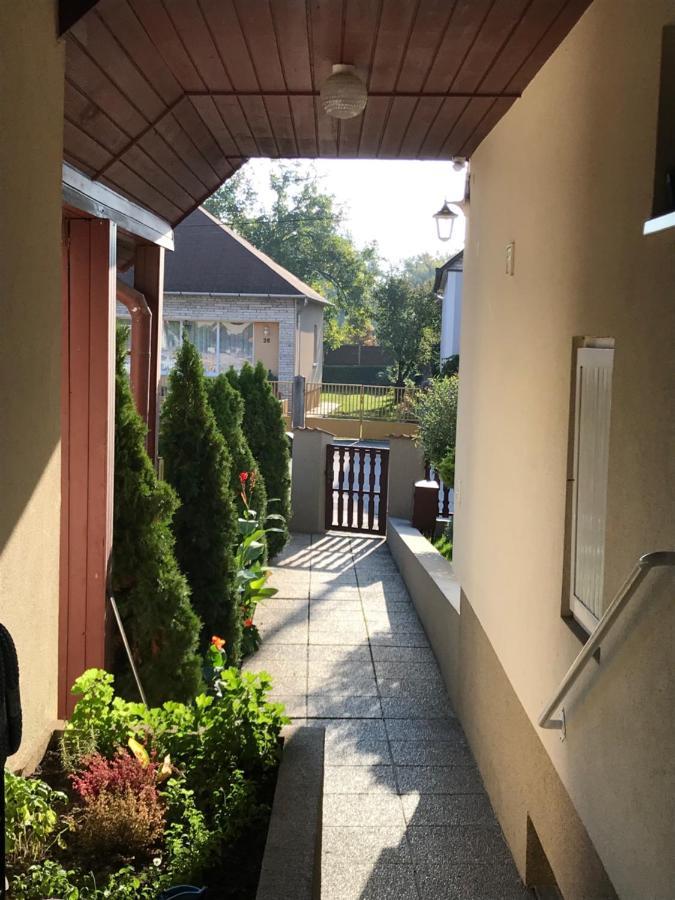 Apartman Tinasol Mosonmagyarovar Luaran gambar