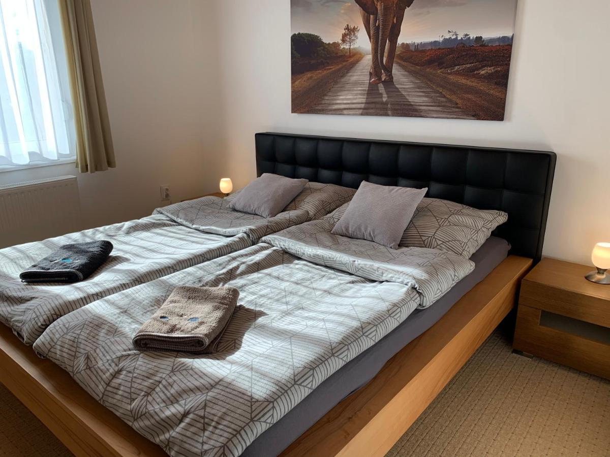 Apartman Tinasol Mosonmagyarovar Luaran gambar
